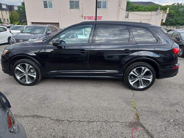 2021 Audi Q7 Progressiv quattro Premium Plus