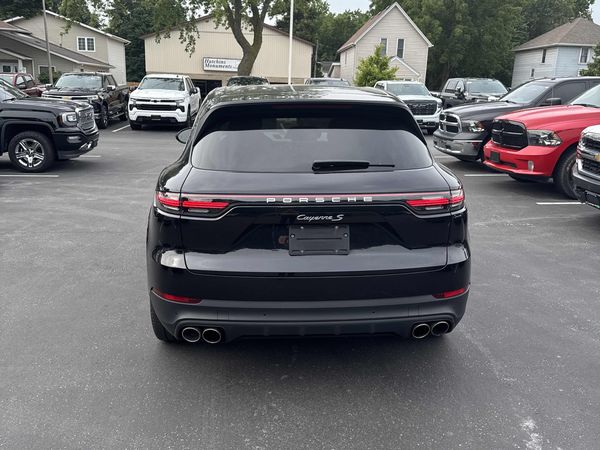 2021 Porsche Cayenne S