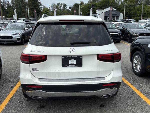 2022 Mercedes-Benz GLB GLB 250 GLB250 / GLB250 4MATIC