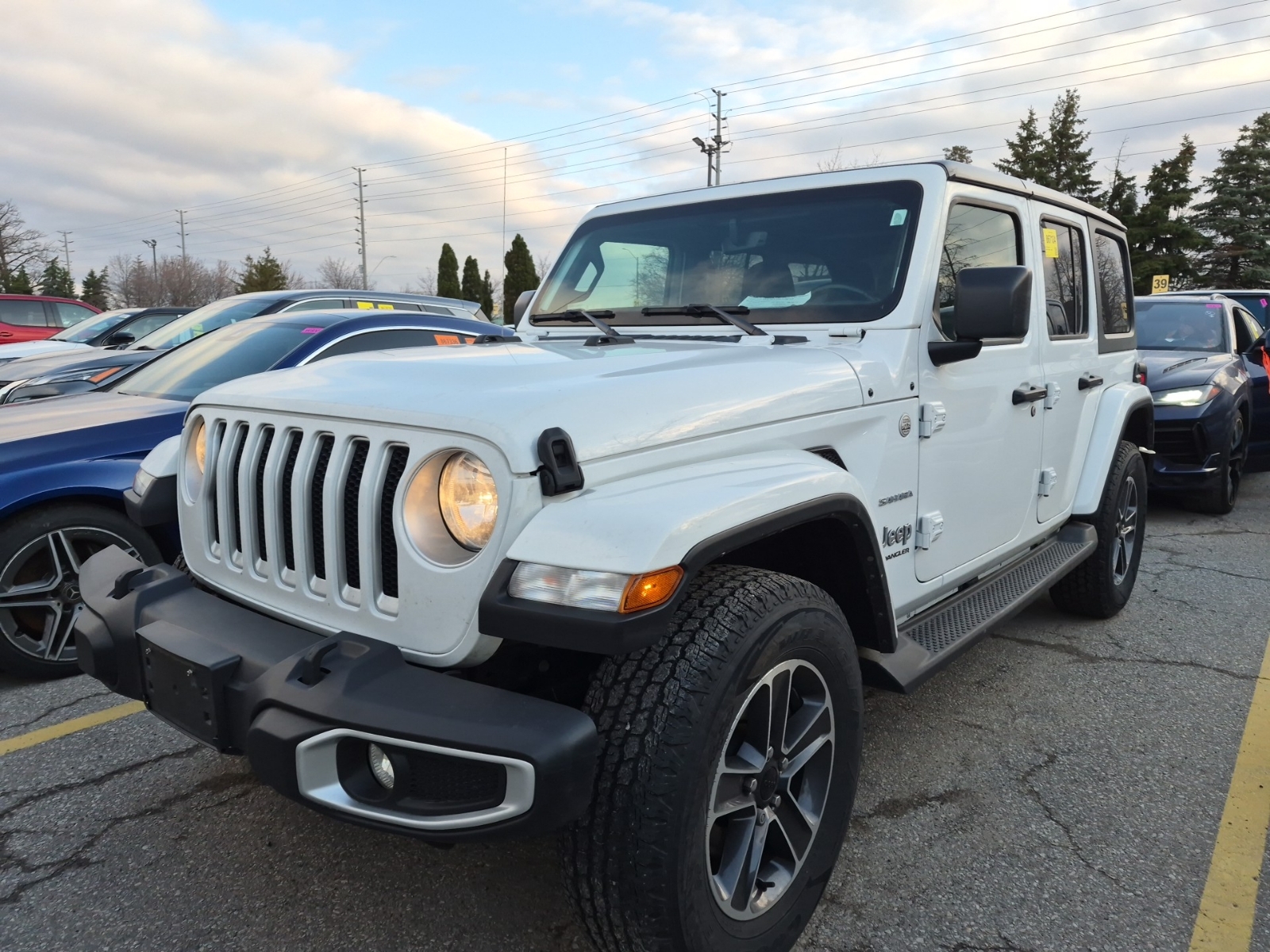 2023 Jeep Wrangler SAHARA