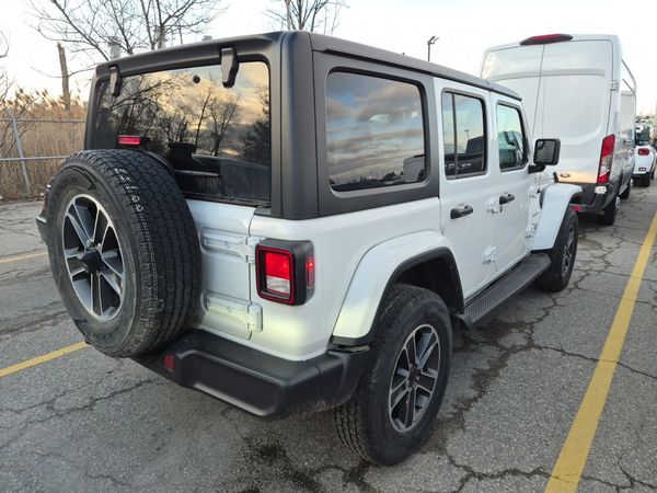 2023 Jeep Wrangler SAHARA
