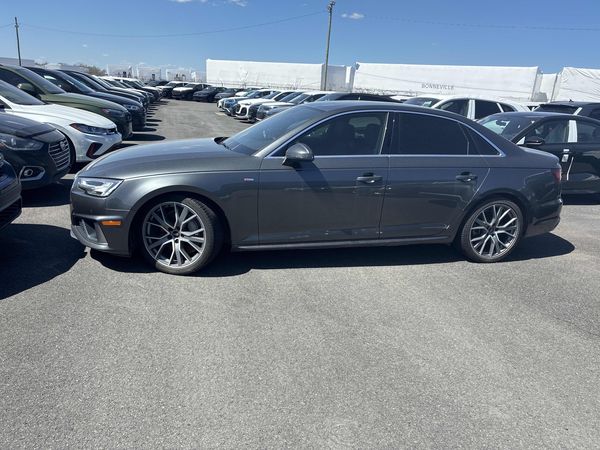 2019 Audi A4 Sedan Technik quattro Prestige