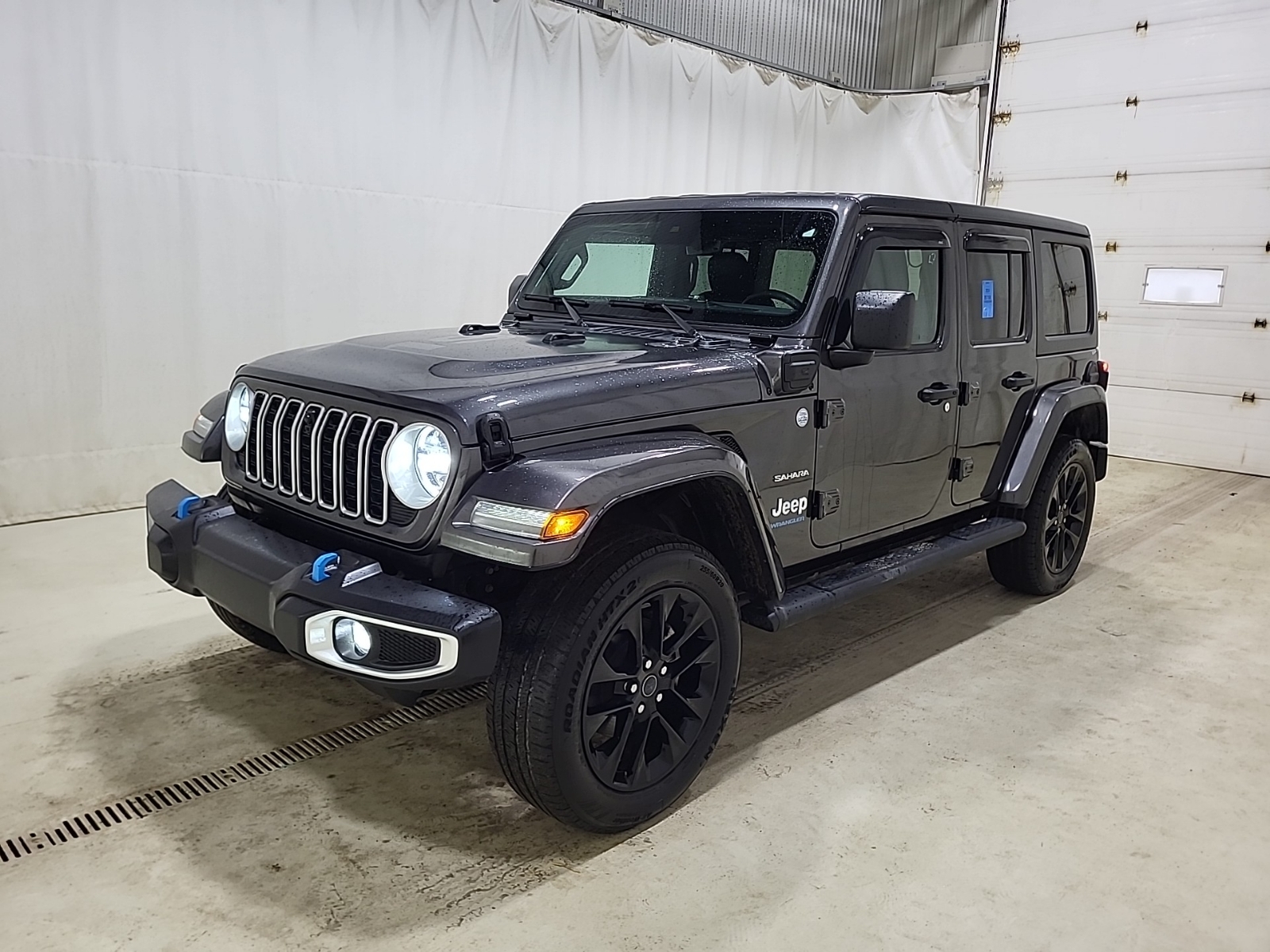2024 Jeep Wrangler 4xe SAHARA