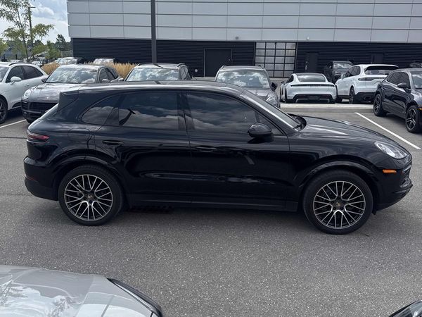 2023 Porsche Cayenne AWD