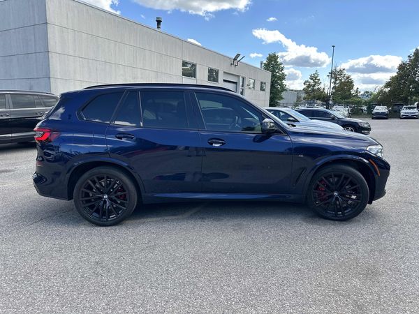 2021 BMW X5 M50i