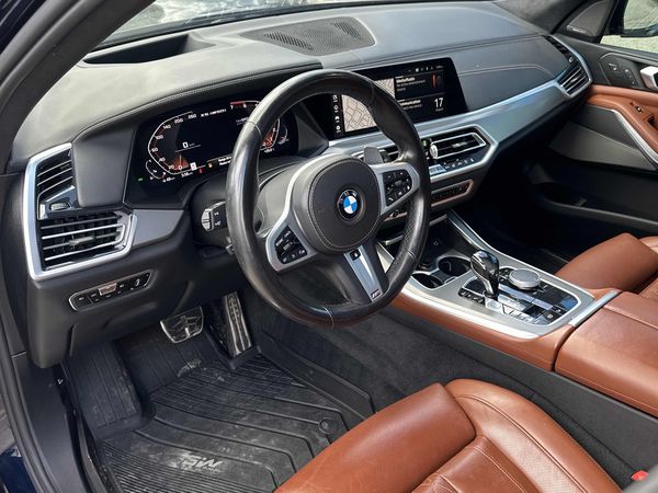 2021 BMW X5 M50i