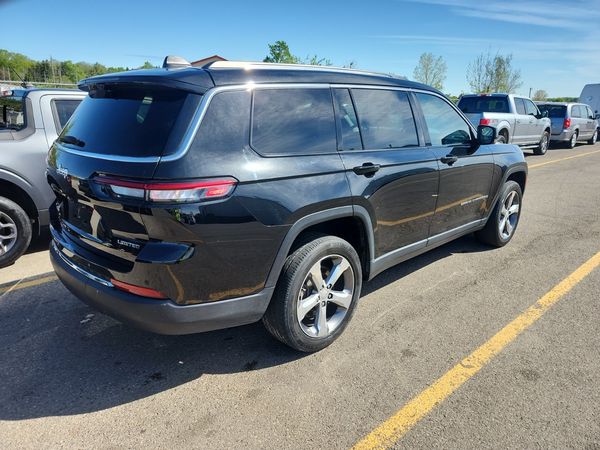 2022 Jeep Grand Cherokee L 4x4 Limited