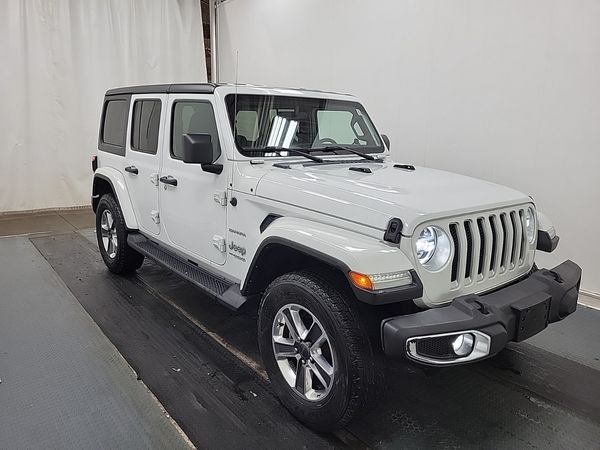 2022 Jeep Wrangler UNLIMITED SAHARA
