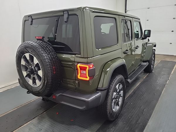 2022 Jeep Wrangler UNLIMITED SAHARA