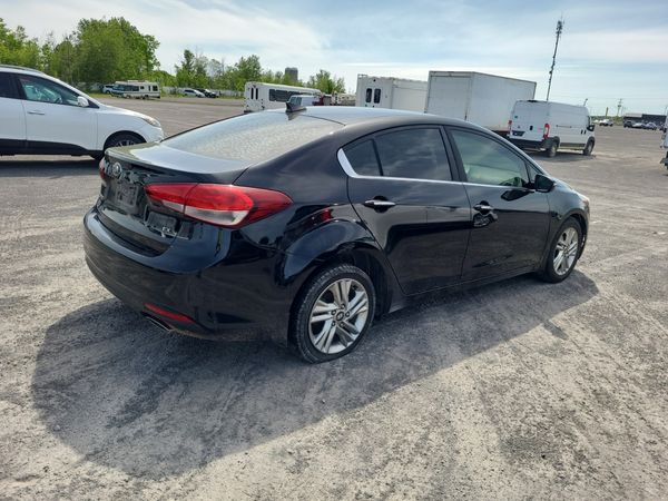 2017 Kia FORTE EX
