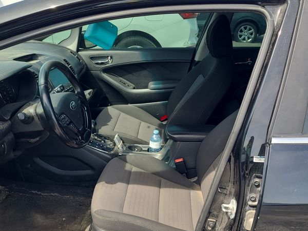 2017 Kia FORTE EX