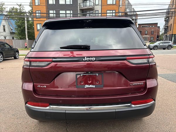 2022 Jeep Grand Cherokee Limited