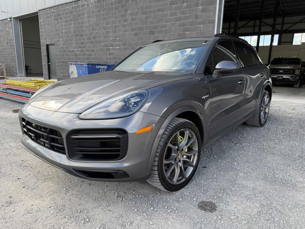 2022 Porsche Cayenne E-Hybrid AWD