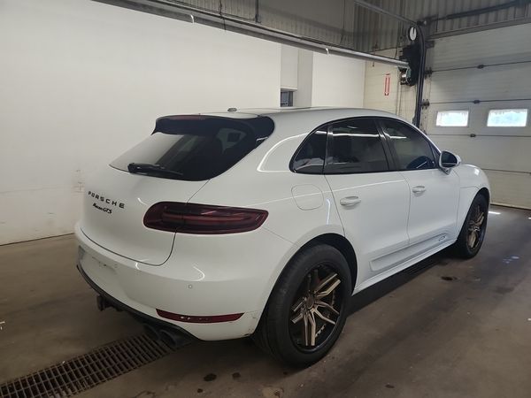 2017 Porsche MACAN GTS