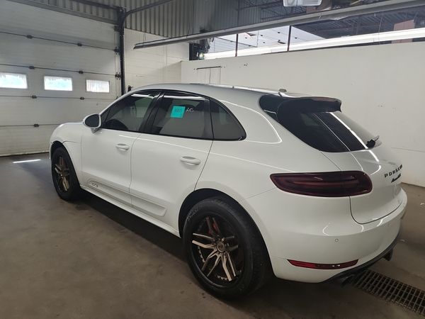 2017 Porsche MACAN GTS