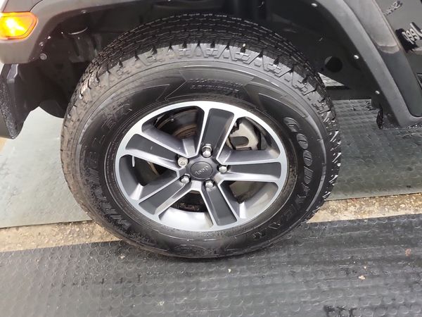 2023 Jeep Wrangler SAHARA