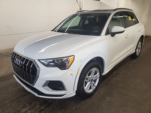 2022 Audi Q3 KOMFORT