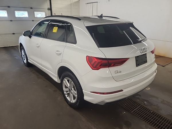 2022 Audi Q3 KOMFORT quattro Premium