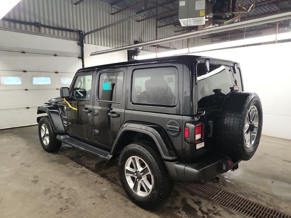 2021 Jeep Wrangler UNLIMITED SAHARA