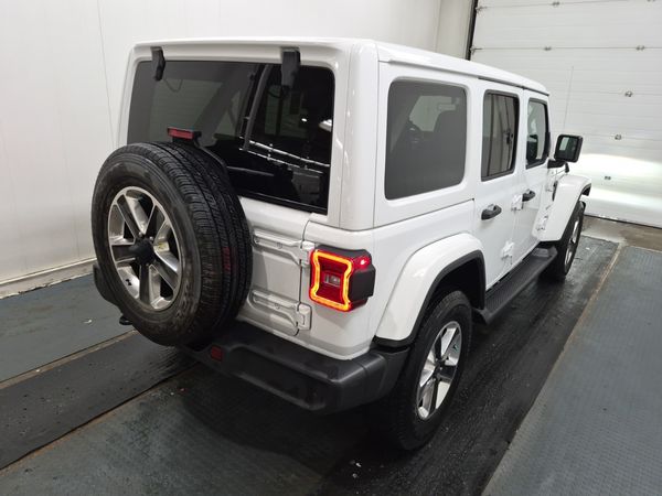 2022 Jeep Wrangler UNLIMITED SAHARA