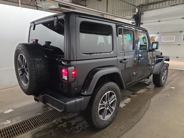 2023 Jeep Wrangler SAHARA