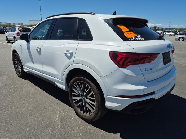 2020 Audi Q3 TECHNIK S Line quattro Prestige