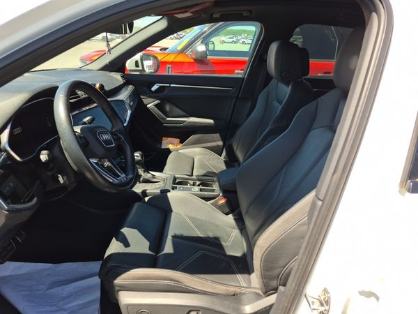 2020 Audi Q3 TECHNIK S Line quattro Prestige