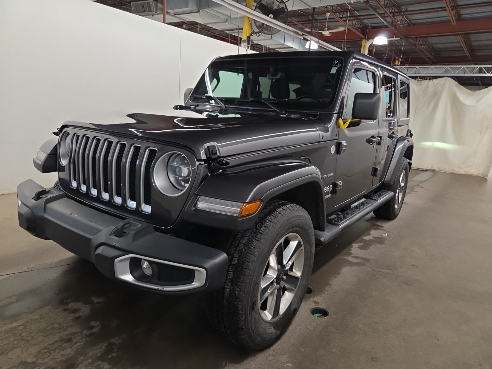 2022 Jeep Wrangler UNLIMITED SAHARA