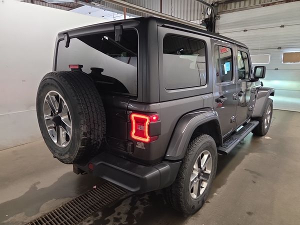 2022 Jeep Wrangler UNLIMITED SAHARA