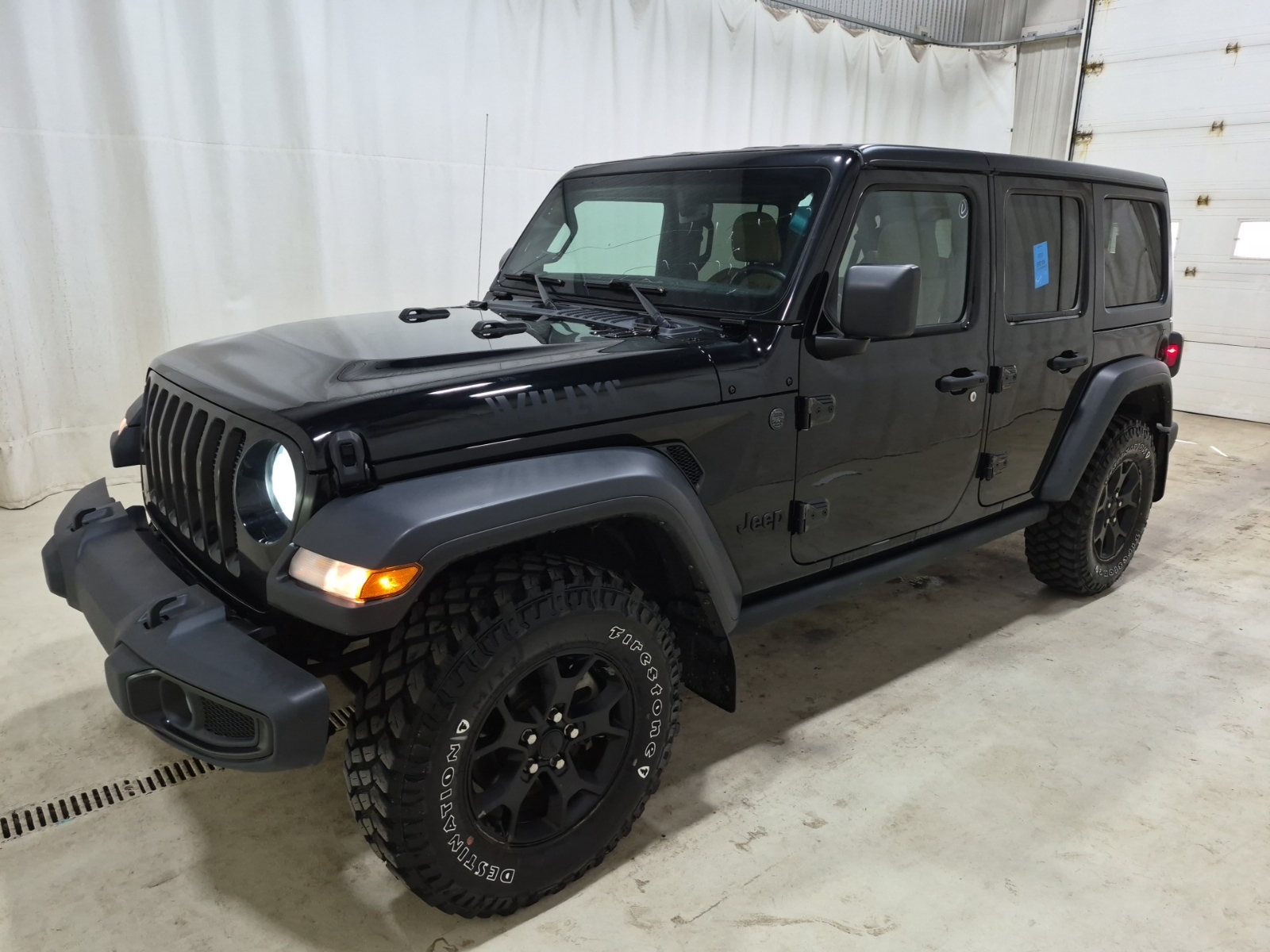 2023 Jeep Wrangler WILLYS Sport