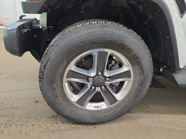 2023 Jeep Wrangler SAHARA
