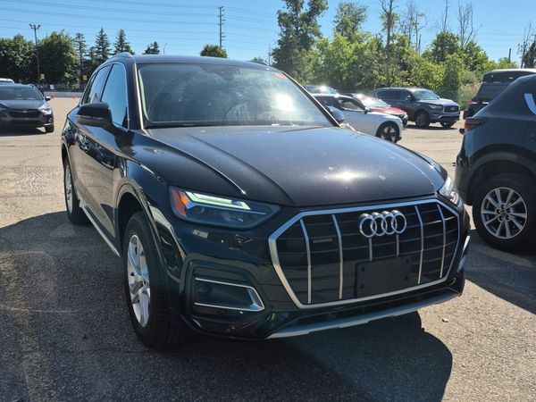2023 Audi Q5 KOMFORT quattro Premium