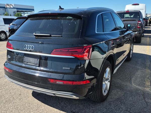 2023 Audi Q5 KOMFORT quattro Premium
