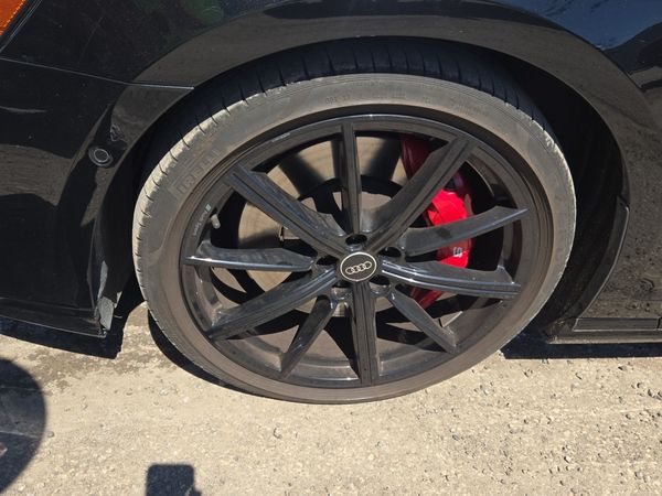2022 Audi S8 L quattro