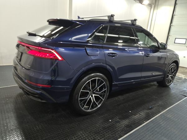 2022 Audi Q8 PROGRESSIV quattro Progressiv