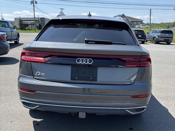 2019 Audi Q8 Progressiv Premium