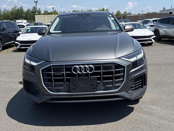2019 Audi Q8 Progressiv Premium