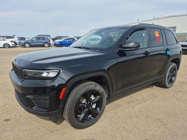 2024 Jeep Grand Cherokee ALTITUDE