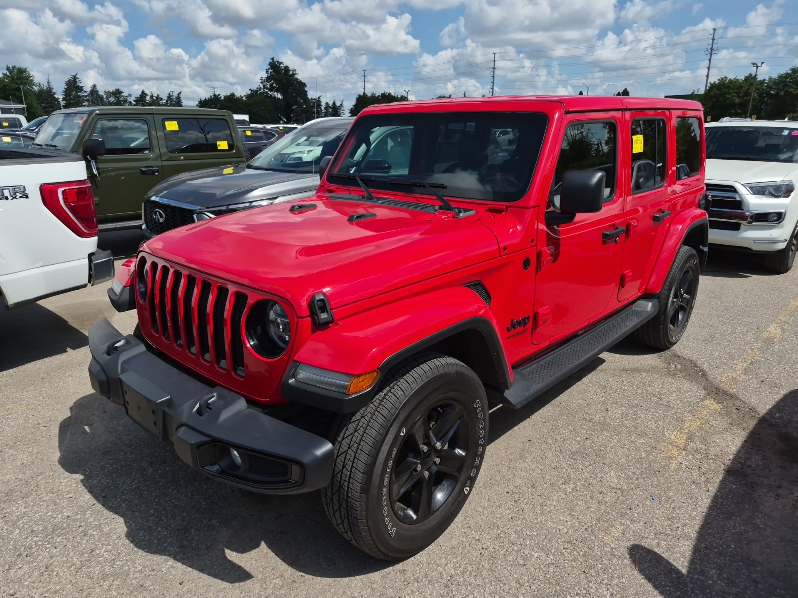 2022 Jeep Wrangler UNLIMITED SAHARA ALTITUDE