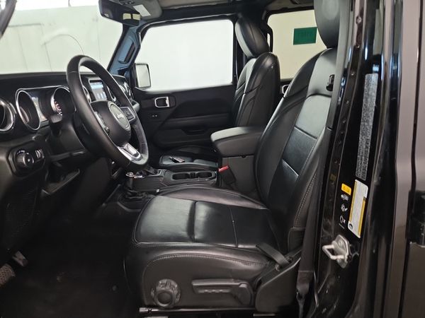 2023 Jeep Wrangler SAHARA ALTITUDE