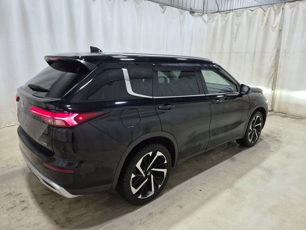 2022 Mitsubishi Outlander LE PREMIUM