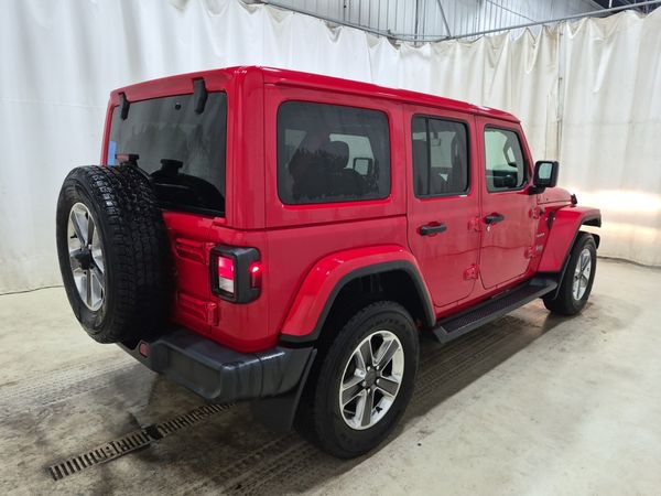 2022 Jeep Wrangler UNLIMITED SAHARA