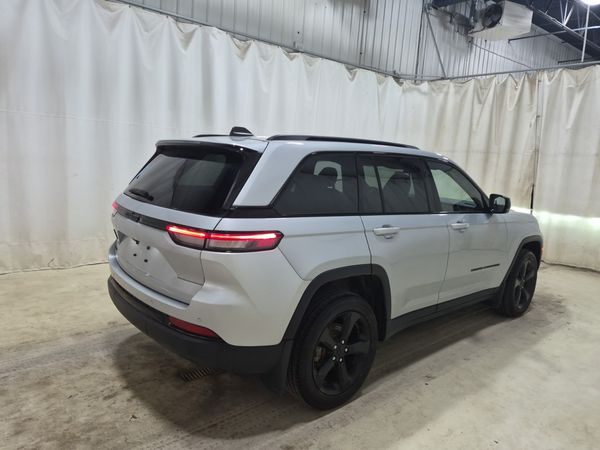 2023 Jeep Grand Cherokee ALTITUDE Laredo, Altitude