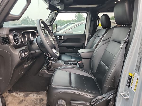 2022 Jeep Wrangler UNLIMITED SAHARA ALTITUDE