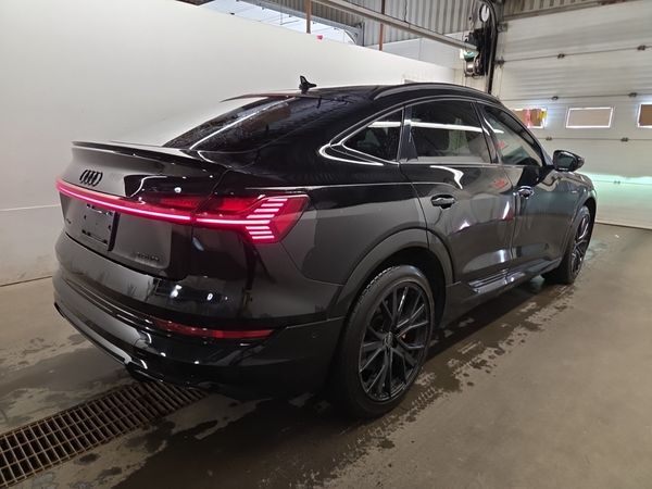 2022 Audi E-TRON SPORTBACK PROGRESSIV quattro Premium