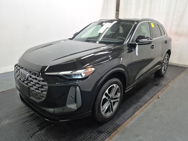 2025 Audi Q5 PREMIUM