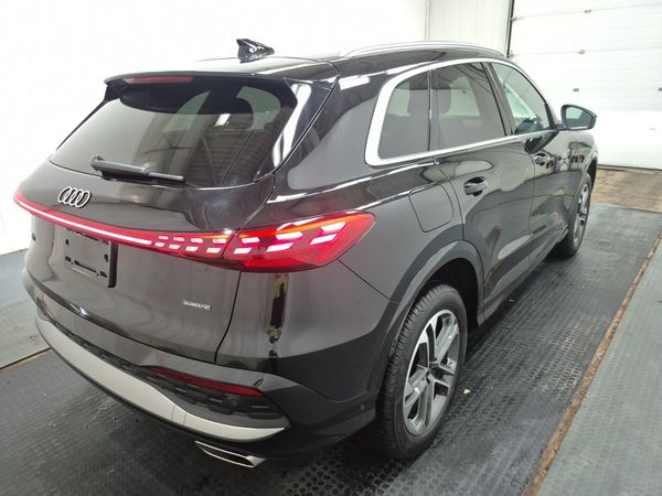2025 Audi Q5 PREMIUM quattro Premium