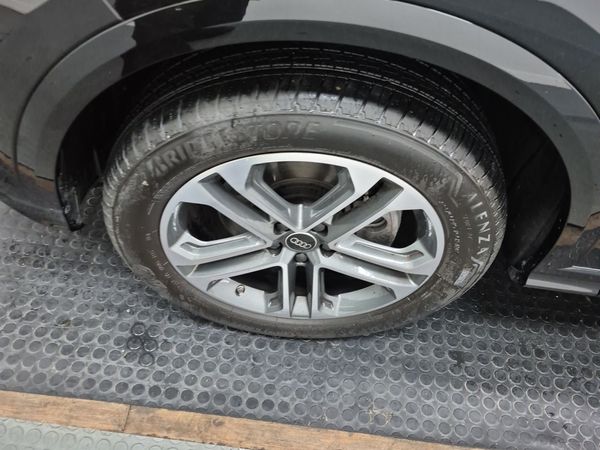 2025 Audi Q5 PREMIUM quattro Premium