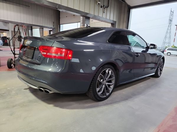 2010 Audi S5 2dr Cpe Auto quattro Premium Plus