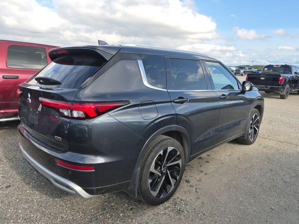 2024 Mitsubishi Outlander SEL SEL, GT SR